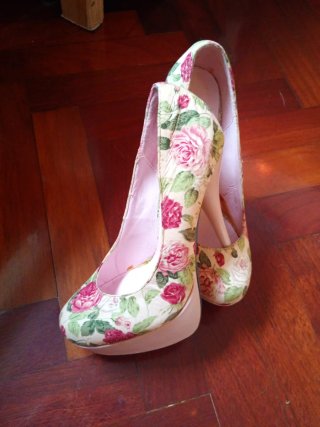 Zapatos de tacón CORAL florales