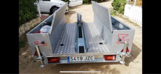 Remolque de moto con caja