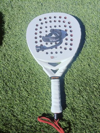 Pala Padel Wilson Bela LT V2 Blanca