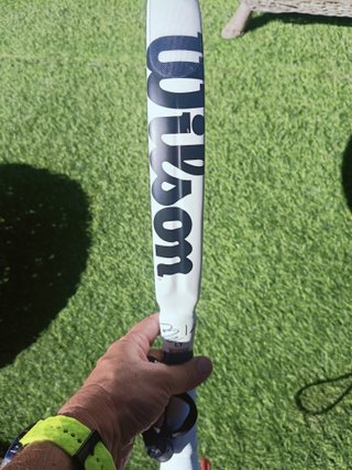 Pala Padel Wilson Bela LT V2 Blanca