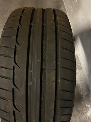 Rueda Dunlop 225/40 R18 91V