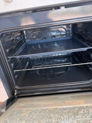 Placa vitrocerámica Cata 3 fuegos + Horno Indesit.