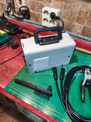 Grupo de soldar IGBT-MMA 250A + cables