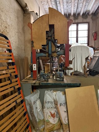Sierra de cinta industrial