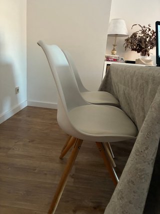 Sillas blancas cocina comedor