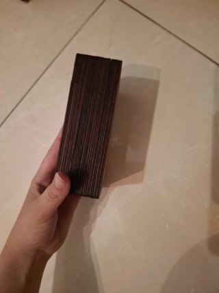 Caja de acertijo de madera