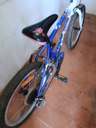 Bicicleta infantile Decathlon blu