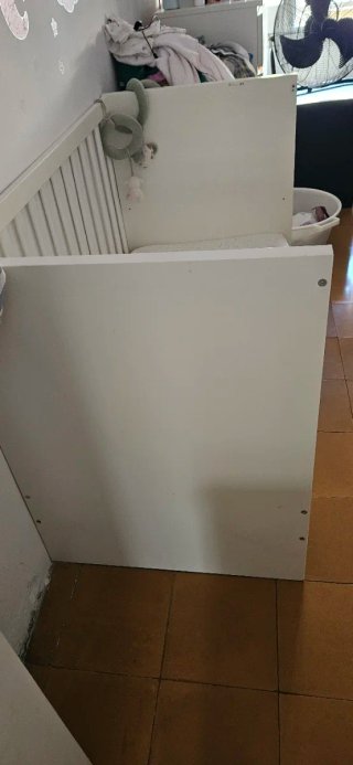 Cuna bebé IKEA blanca con cajones