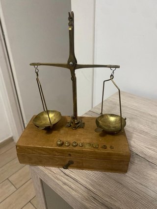 Bilancia di precisione in ottone