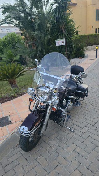 Harley Davidson Road King - Moto Cruiser