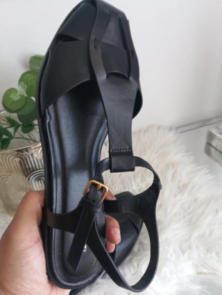 Sandalias Zara Cangrejeras Negras
