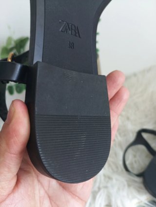 Sandalias Zara Cangrejeras Negras