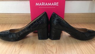 Zapatos de tacón negros MARIAMARE