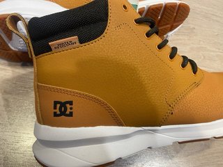 Botines DC Shoes Marrones y Blancos