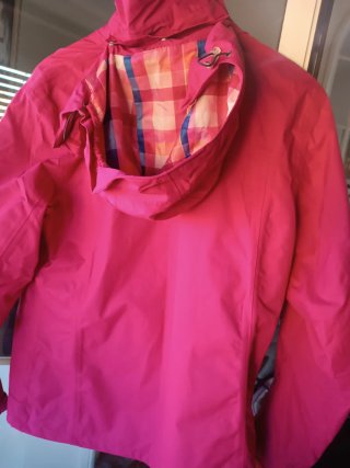 Chubasquero rosa