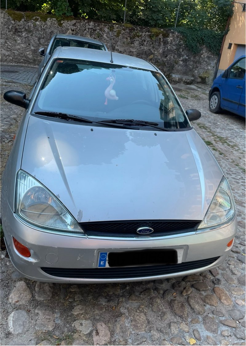 Ford Focus 1999 - foto 1