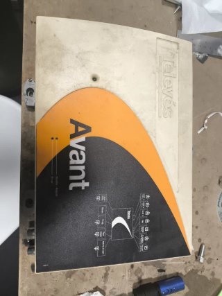 Central amplificadora TV Televes Avant