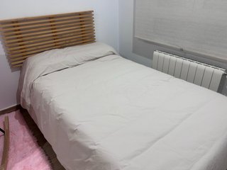 Cama 105cm con canapé, colchón y cabecero.