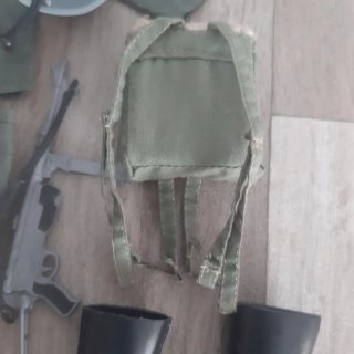 Geyperman Trage Militar Alemán