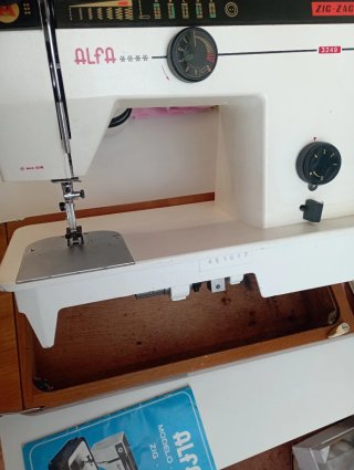 Máquina de coser Alfa 3249 Zig-Zag