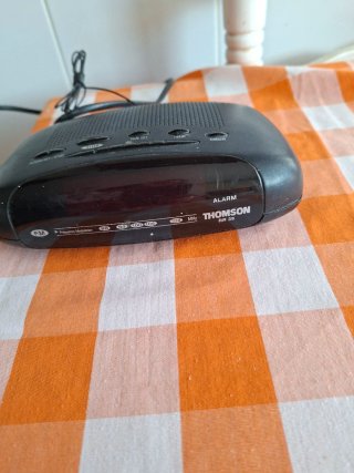 3 Radio Reloj Sony , Thomson y Nevir