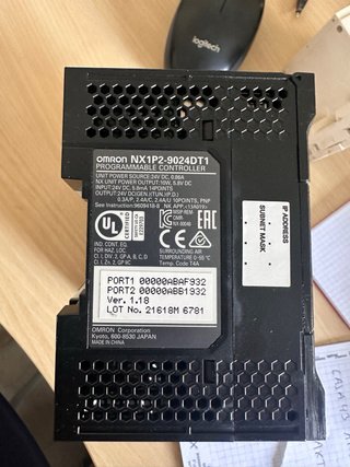 Omron NX1P2 PLC Controlador