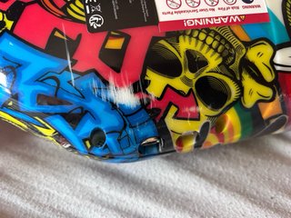 Hoverboard con diseño graffiti