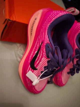 Zapatillas running Nike mujer rosa/morado