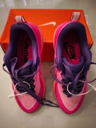 Zapatillas running Nike mujer rosa/morado