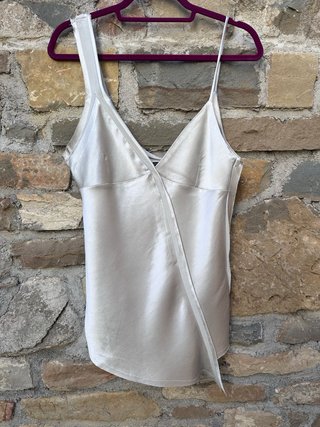 Top plateado Zara Talla M