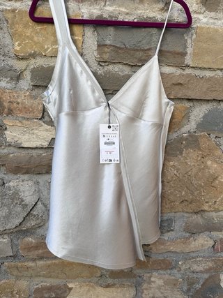 Top plateado Zara Talla M