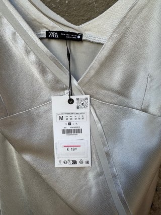 Top plateado Zara Talla M