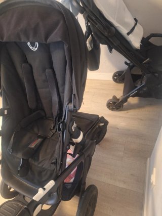 Bugaboo Fox 3 Passeggino + Ovetto Nero