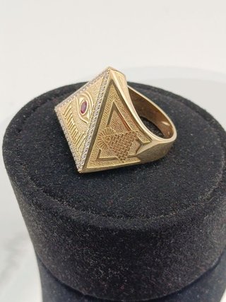 Anillo Pirámide Ojo de la Providencia Oro