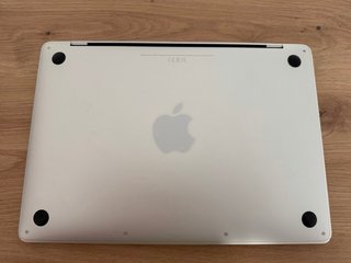 MacBook Pro 13" (2017) Intel i5 168 ciclos + caja