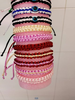 Pulseras de protección artesanales