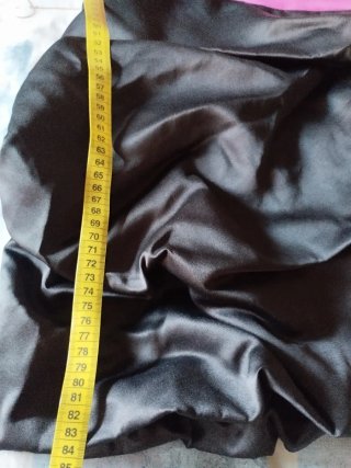 Vestido fiesta negro y rosa  42, pero es menor