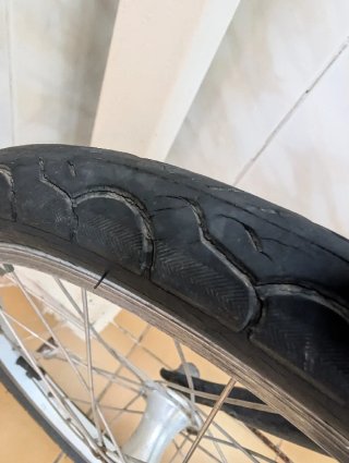 Bicicleta Plegable Negra y Plateada