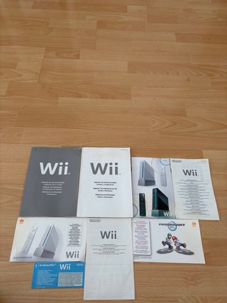 Nintendo Wii Console Completa con Volantes y Juego