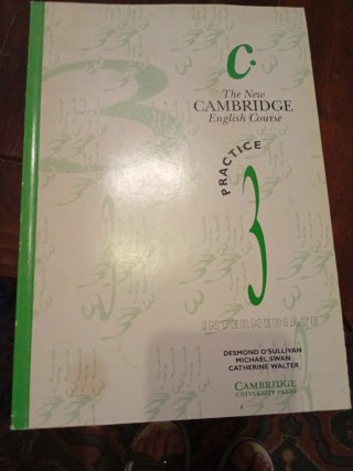 Libro de estudiante y libro de practica de inglés