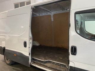 Iveco Daily Furgón 35S16 V 3520 L4H2 16.0 160cv
