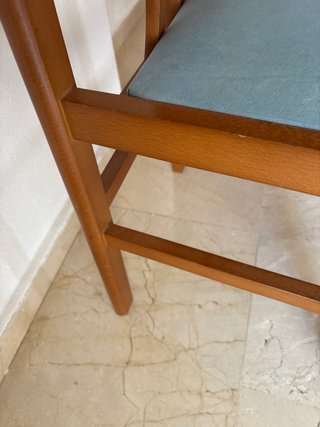 EN BENIDORM  Silla de comedor madera y tela azul