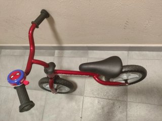 Bicicleta sin pedales Chicco Red Bullet