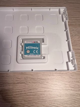 Nintendo 2DS Rosa + 2 juegos + 2 cargadores +SD4GB
