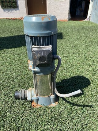Grupo motobomba agua riego