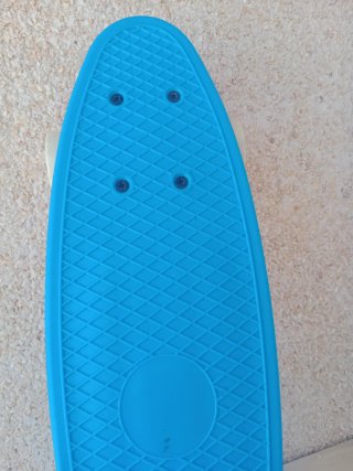 Monopatín azul