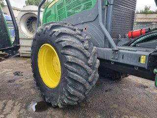 Procesadora Forestal John Deere
