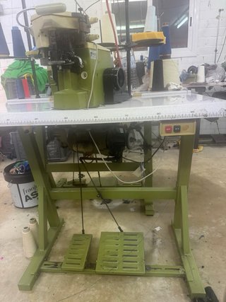Máquina de coser industrial Rimoldi