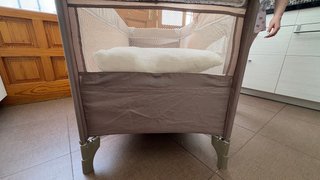Cuna de viaje Jane con edredón y almohada