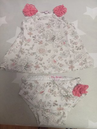 Conjunto baño niña floral, braguitas y camiseta